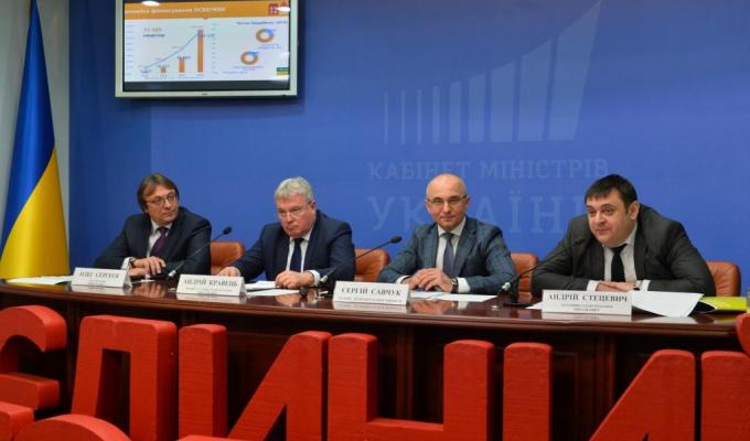 Голова Держенергоефективності закликав українські сім’ї вже звертатися за «теплими кредитами», а місцеву владу – надавати додаткове співфінансування на утеплення осель