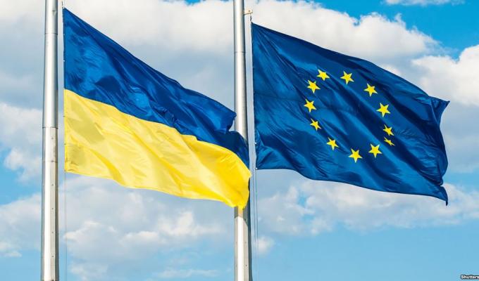 Відбулася урочиста церемонія підняття Державного Прапора України та Прапора Європейського Союзу