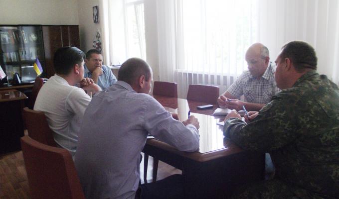 Відбулася нарада щодо обмеження руху великовагових транспортних засобів при високій температурі повітря