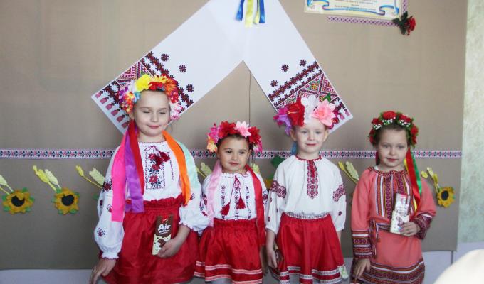 Відбувся конкурс читців «Поетичний медозбір»