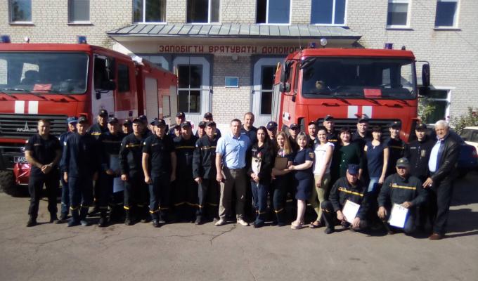 Привітали рятівників
