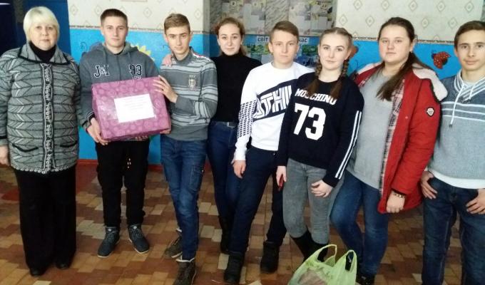 Різдвяні подарунки від дітей Рівненщини