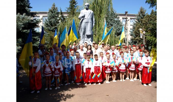 Відбулися урочистості з нагоди Дня Прапора України