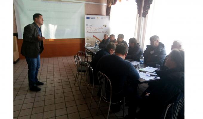 Проведено перший тренінг з бджолярами Білокуракинського району