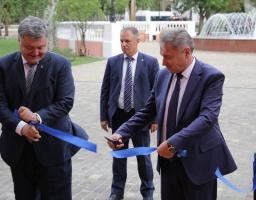 Президент України відкрив оновлену будівлю обласного театру у Сєвєродонецьку
