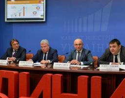 Голова Держенергоефективності закликав українські сім’ї вже звертатися за «теплими кредитами», а місцеву владу – надавати додаткове співфінансування на утеплення осель