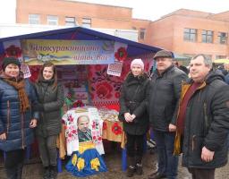 В Станиці-Луганській проведено ярмарок «Великодній кошик»