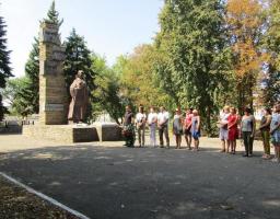 Відбувся мітинг з нагоди 75-ї річниці визволення Луганської області