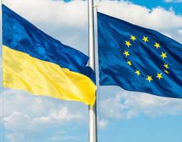 Відбулася урочиста церемонія підняття Державного Прапора України та Прапора Європейського Союзу