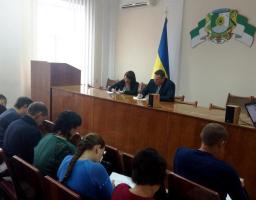 Держслужбовці долучилися до написання радіодиктанту