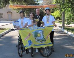 Команда Луганської області - переможець Кубку України серед юнаків з велосипедного туризму